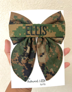 Name Tape Embroidered Fable Military Bow