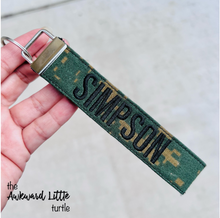 Load image into Gallery viewer, Military Wristlet Keychain